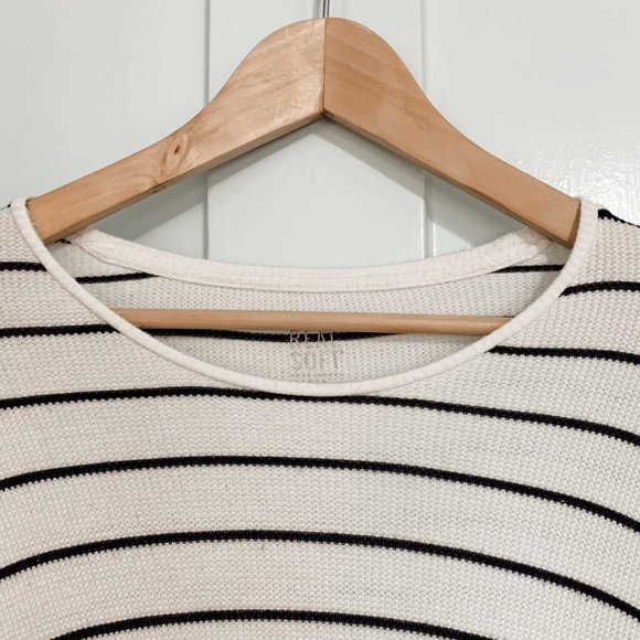 Aerie Women’s “Real Soft” Long-Sleeve Tee - Picture 3 of 3